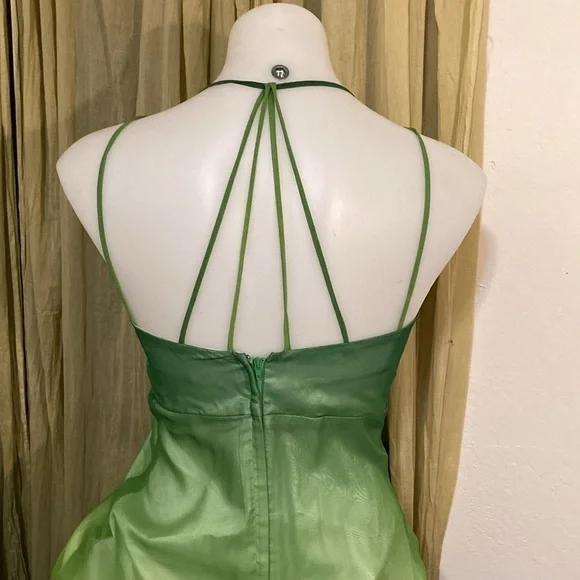 Green gown fully lined with strappy back size Small - Picture 4 of 10